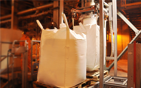 Ảnh PVFCCo xuất khẩu 500 tấn Đạm Phú Mỹ đóng bao cỡ lớn đầu tiên sang New Zealand